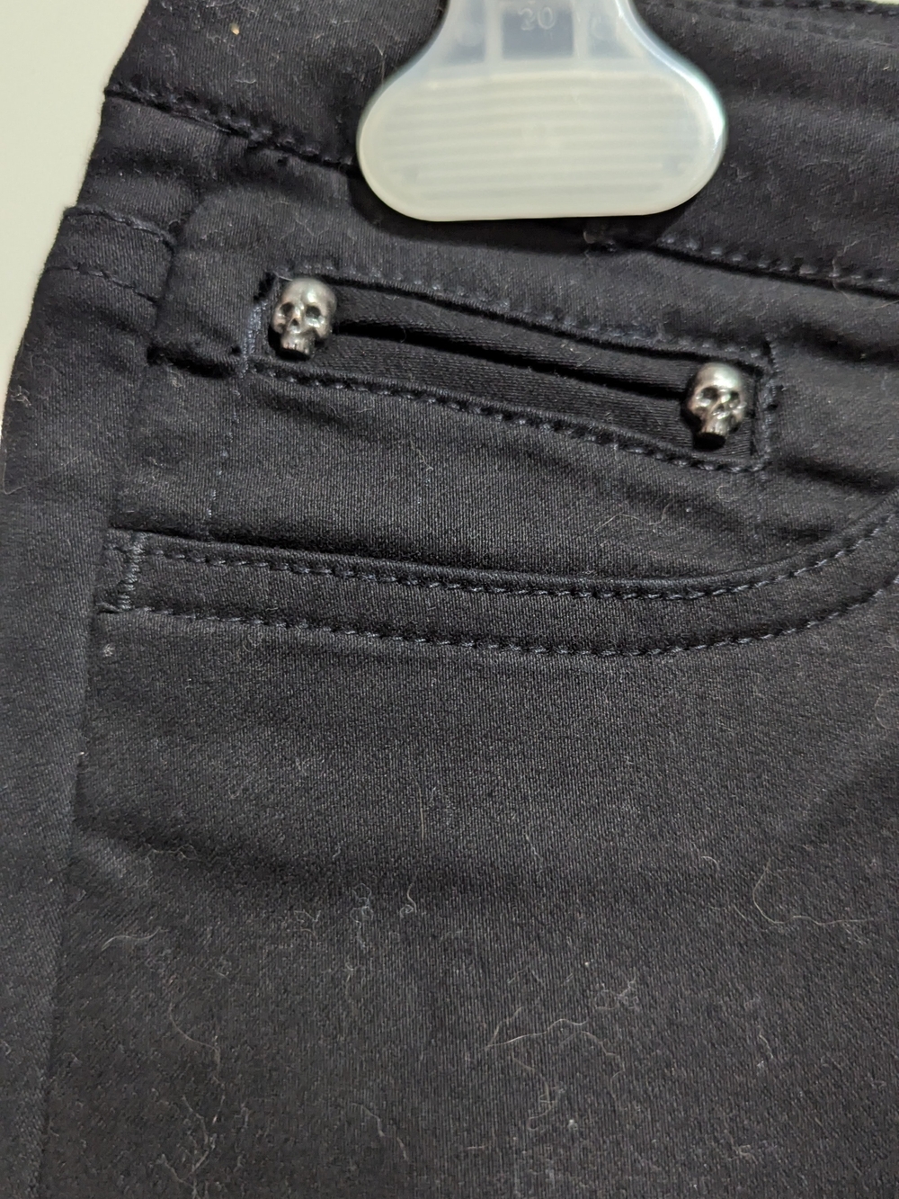 Low-rise Black Skinny Jeans